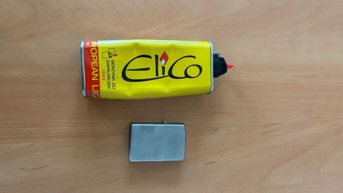 Teď něco uvidíte. Přímo před zraky policistů se v Liberci pokusil zapálit muž