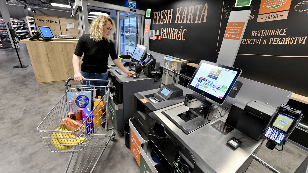 Bojkot nepozorujeme. Samoobslužné pokladny budeme ještě přidávat, tvrdí řetězce