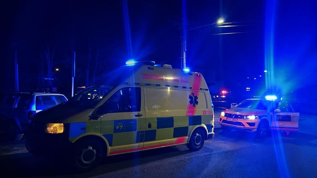 Zranění, opilci. Záchranáři v Moravskoslezském kraji měli přes 400 výjezdů