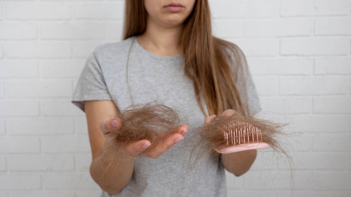 Co vlasy a chloupky v obličeji mohou prozradit o vašem zdraví