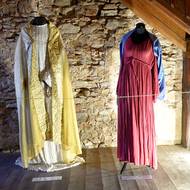 Návštěvníci si mohli zblízka prohlédnout i kostým Pána Boha (Jiřího Bartošky) či Panny Marie (Kláry Issové).