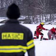 Na každém rybníku je ale tloušťka ledu jiná. Liší se síla uprostřed a u břehu. Uprostřed je led silnější.