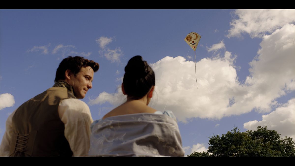 Luke Thompson a Yerin Haová pro Novinky: Noví Bridgertonovi? Popelka je v nich rozhodně přítomná