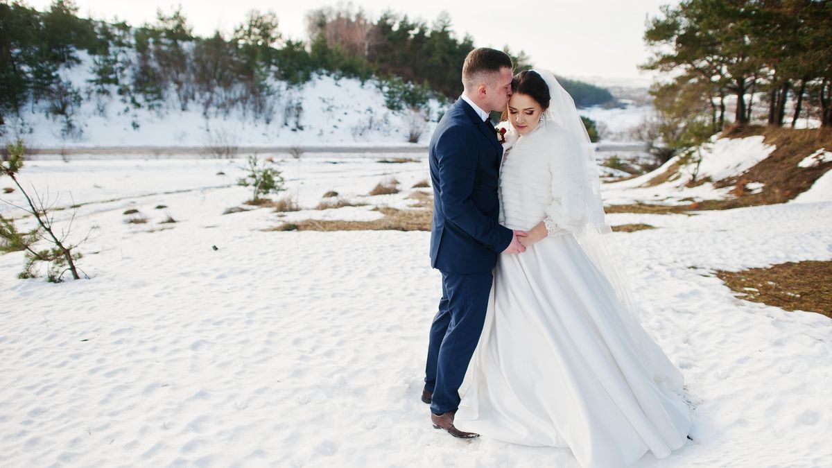 Svateb ubývá, snoubenci šetří. Slábne zájem o fotografy i živou hudbu