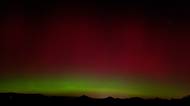 Polární záře, jaká nemá v Česku obdoby. Pokochejte se záběry nebeské hry barevných světel