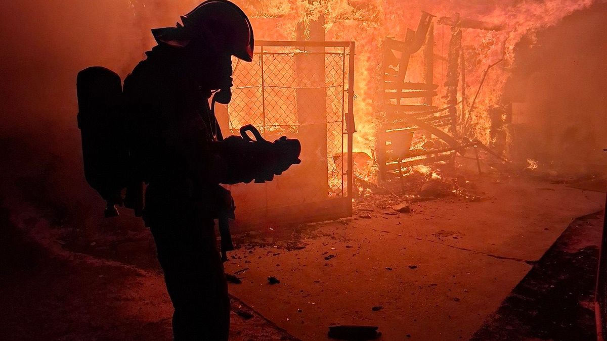 Hasiče na Prostějovsku zaměstnal požár garáže a kůlny