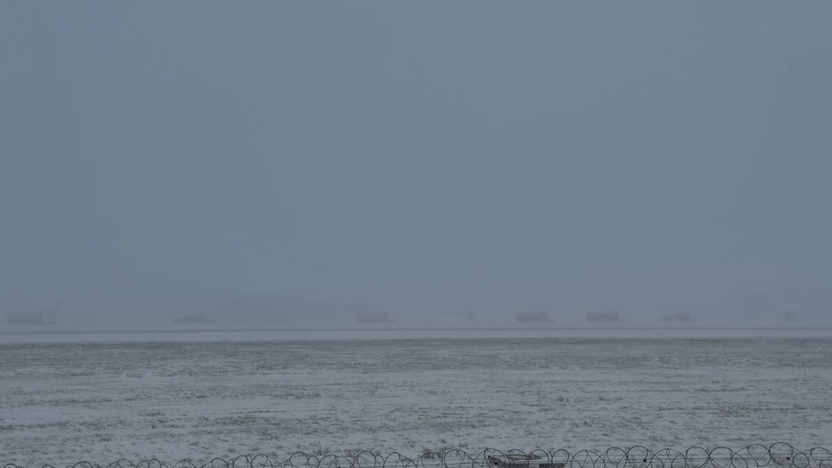 Pražské letiště omezilo provoz kvůli namrzajícímu dešti