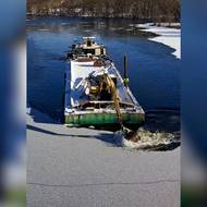 Bourání ledové celiny na Berounce