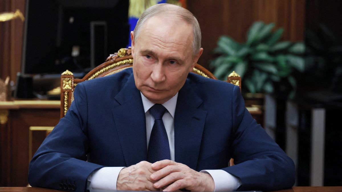 Mohlo by se to stát brzy. Britský expert nastínil několik verzí pravděpodobného Putinova konce