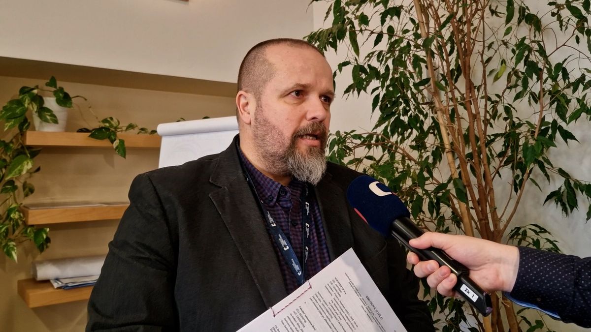 Dvacetileté čekání je u konce. U dětské nemocnice v Brně začne stavba parkovacího domu