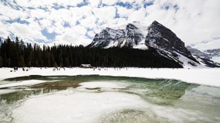 Neobvyklé teplo v Kanadě. Místní vítr měnil teploty o více než 20 °C za hodinu