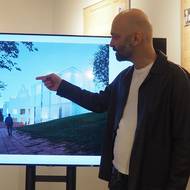 Jeden z majitelů vítězného ateliéru A8000 Pavel Kvintus při představování projektu