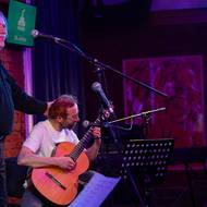 Jaromír Nohavica byl během koncertu dobře naladěn.