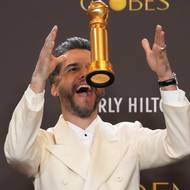 Wagner Moura, představitel hlavní postavy v dramatu Tajný agent, měl z ocenění viditelnou radost.