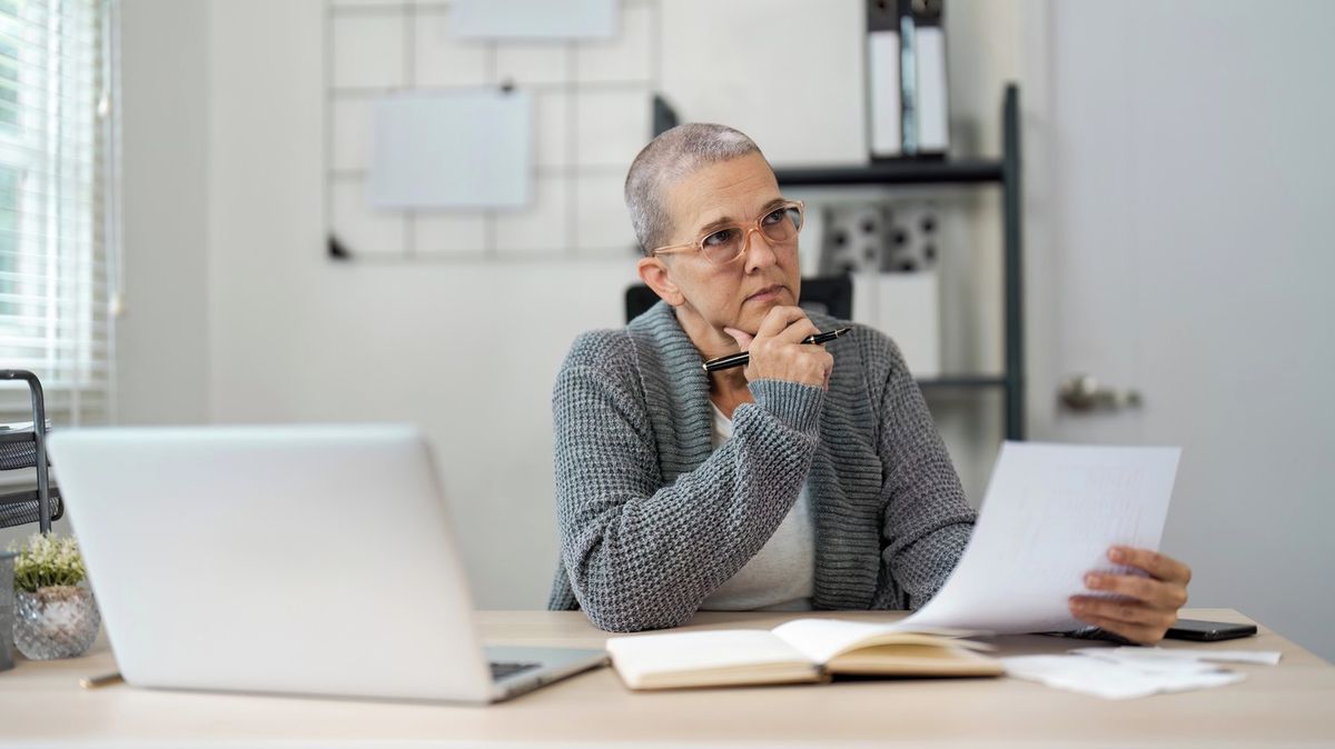 Věk hraje proti nim. Šedesátníků bez práce rychle přibývá