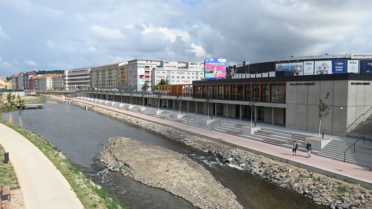 Náplavku u Svratky oživí místa k občerstvení, pohodu slibuje i budoucí kavárna