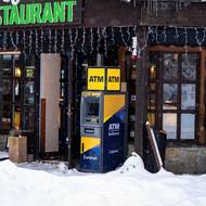 Bankomaty, které účtují poplatky i za služby, které neprovedou. 