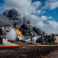 Petr Andráško – snímek ze série Černý dech benzenu, první místo v kategorii aktualita