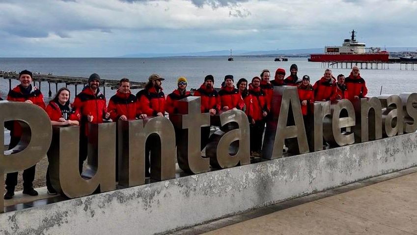 Vědci budou zkoumat světelné znečištění Antarktidy a vyzkouší na sobě test odolnosti astronautů