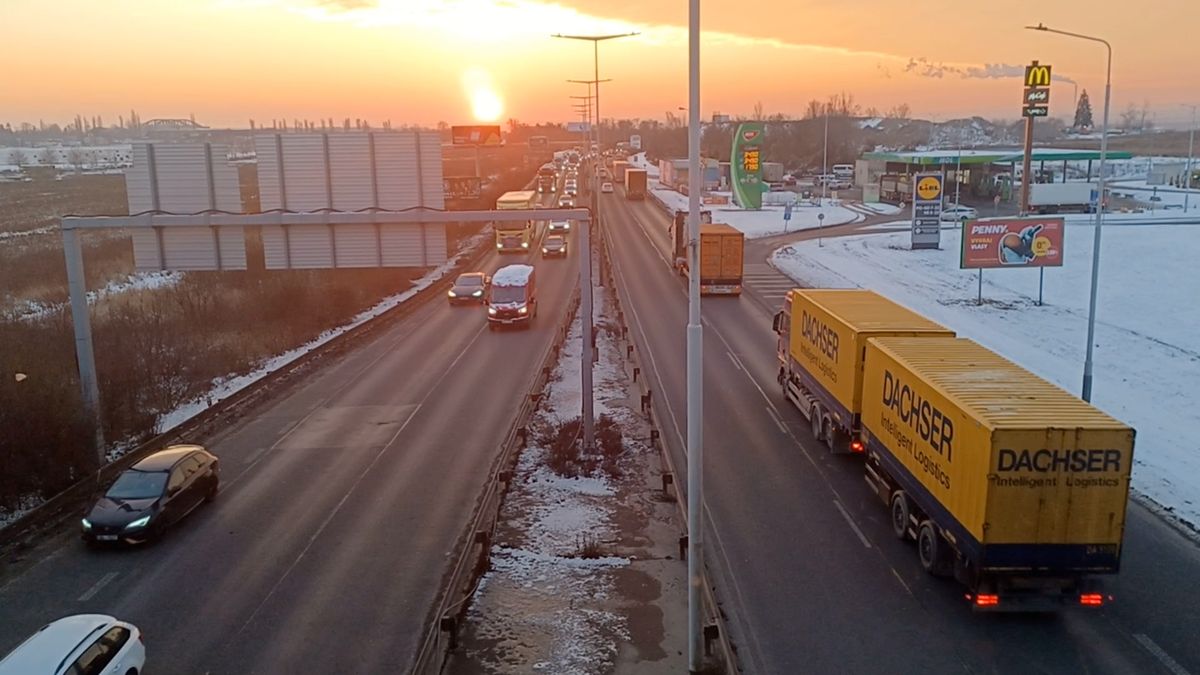 Odtahová auta budou mít při opravách Kbelské stálou pohotovost, počítá se i s noční prací