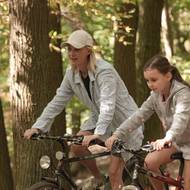 Bára Poláková jako lékařka, které dovolenou „pokazí“ náhoda.