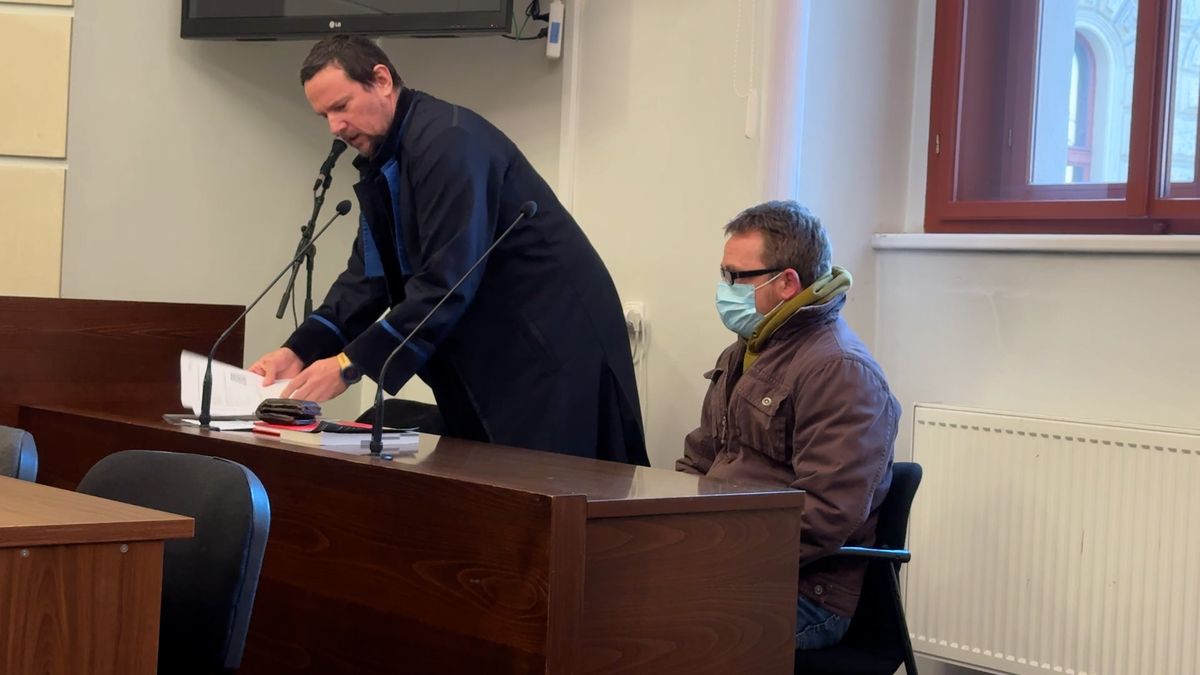 Za znásilnění podmínka. Útočníka po 12 letech usvědčila DNA z krádeže hodinek