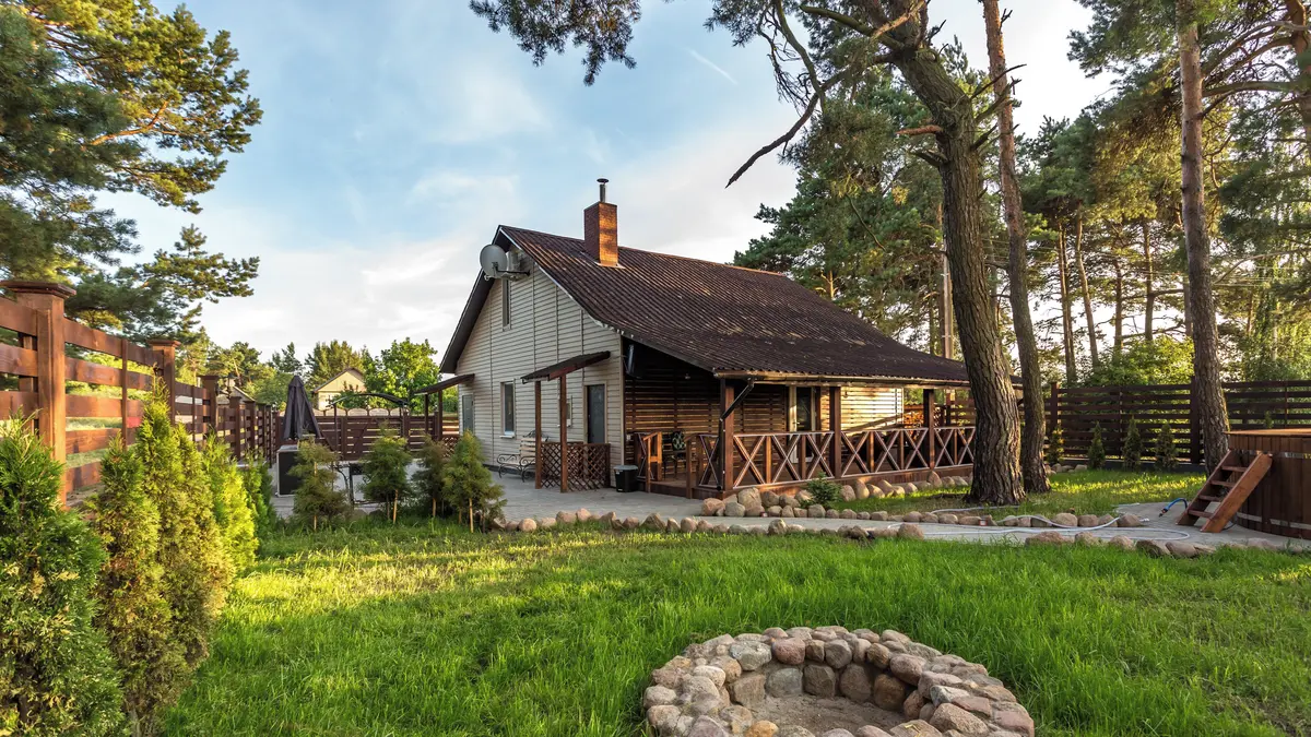 Chat a chalup na prodej je hodně, kupci jsou vybíravější