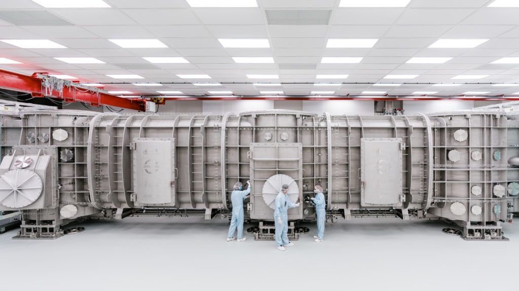 O stabilitu nejvýkonnějšího laseru v Česku se stará umělá inteligence