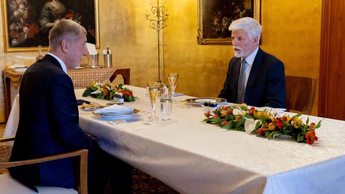 Pavel si při obědě s Babišem šťouchl do Okamury