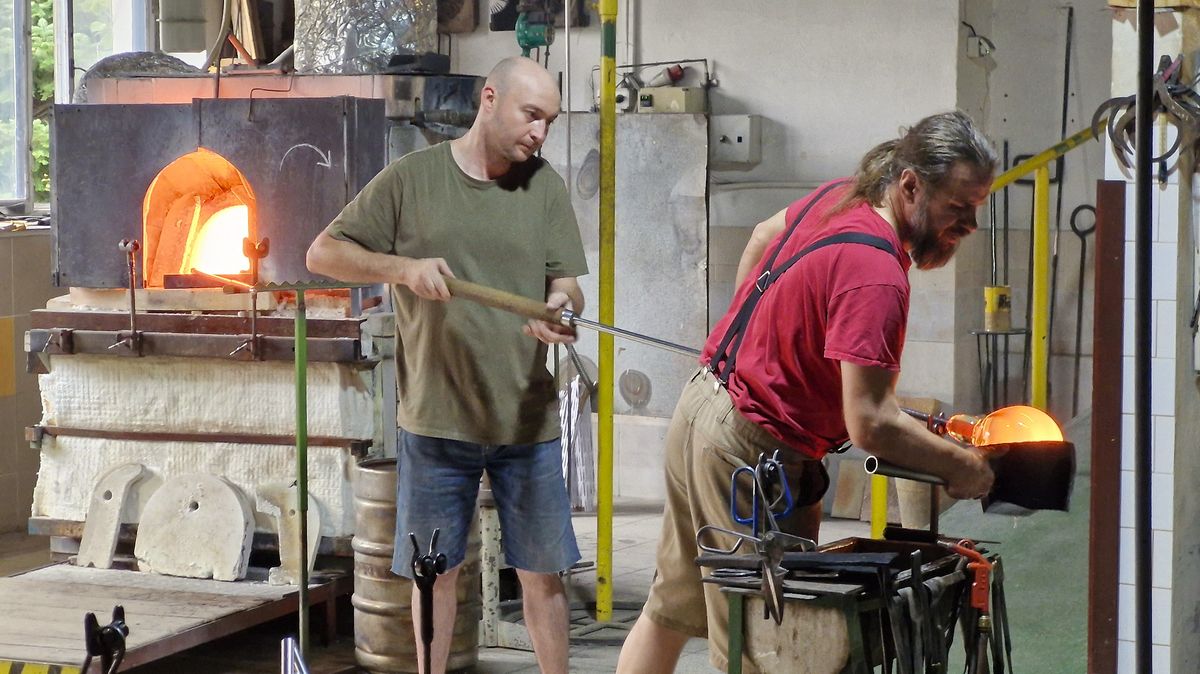 Pec oblíbené sklárny na Žďársku vyhasla, firma se nedostala z červených čísel