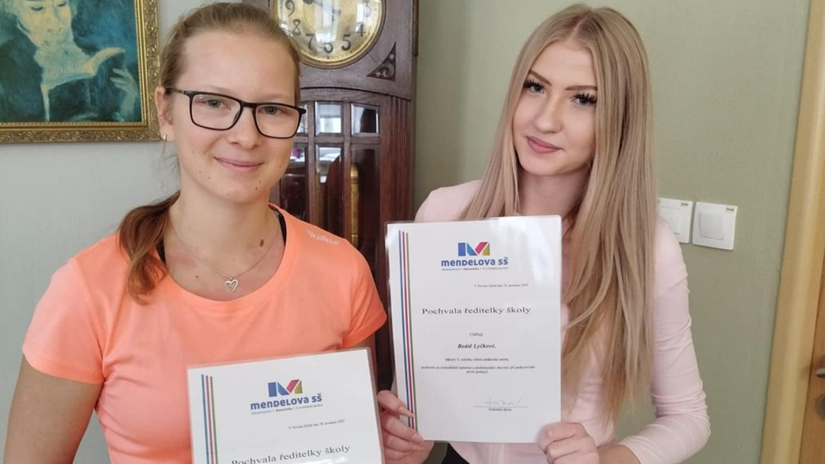 Autobus na Novojičínsku srazil chlapce. Dospělí byli v šoku, život mu zachránily studentky