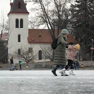 Bruslení na Hamerském rybníku.