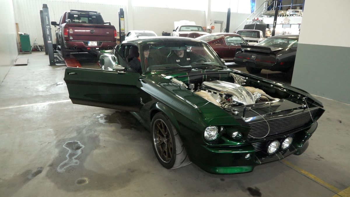 Místo repliky z filmu postavil unikát. Hellenor od Ondřeje Hercíka má výkon až 1700 koní a boduje ve světě