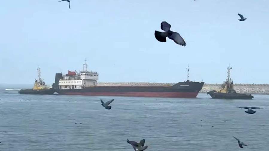 U ruského přístavu ztroskotala íránská nákladní loď