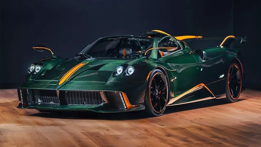 Divoké Pagani Huayra oslavuje zakladatelovy kulatiny