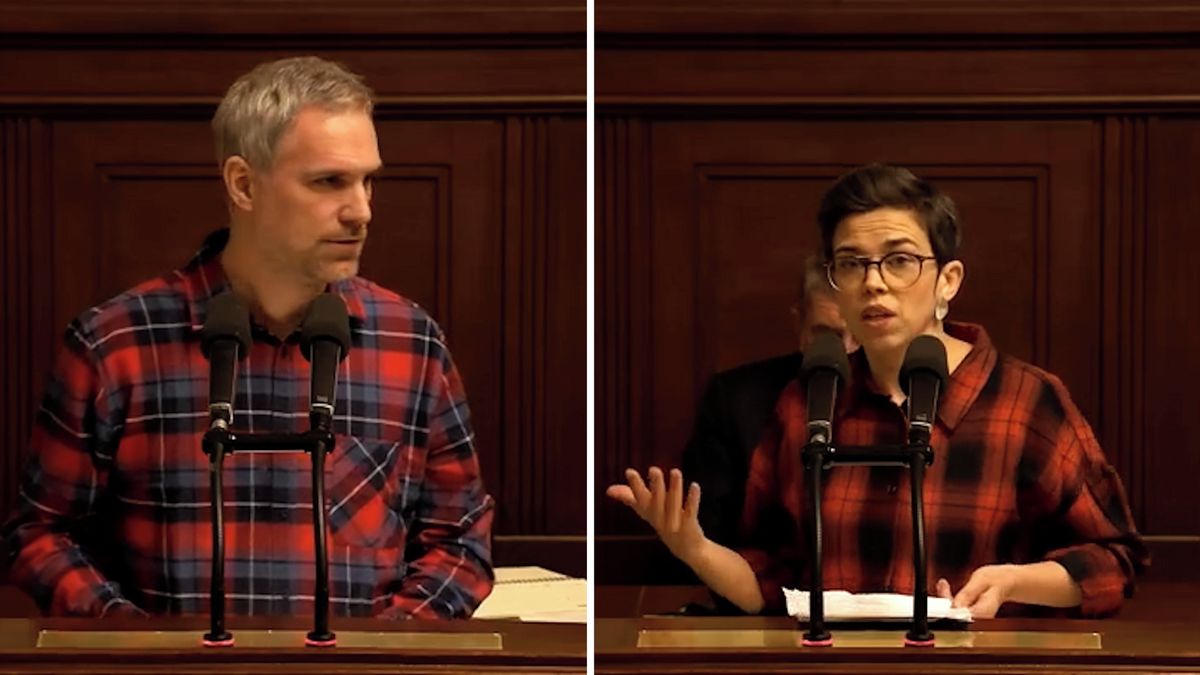 Piráti podpořili prezidenta, do Sněmovny oblékli flanelky