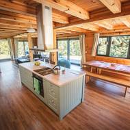 „Někdy si říkám, že mohl být dům menší,“ přiznává Katka. Design by ale nikdy nezměnila, protože ho považuje za dokonalý.