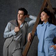 Luke Thompson a Yerin Haová, nový pár Bridgertonových