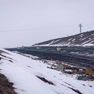 Zářezy do krajiny jsou hotové, teď se mimo jiné staví kanalizace. 