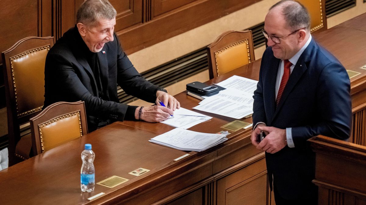 Babiš popsal svůj vztah s Macinkou. Schůzi k vyslovení nedůvěry nechápe