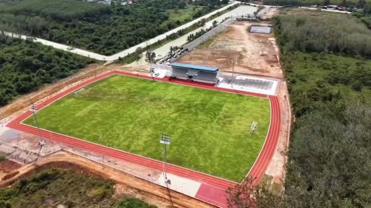 Není to ovál. Běžecká dráha v Thajsku vzbudila pozdvižení