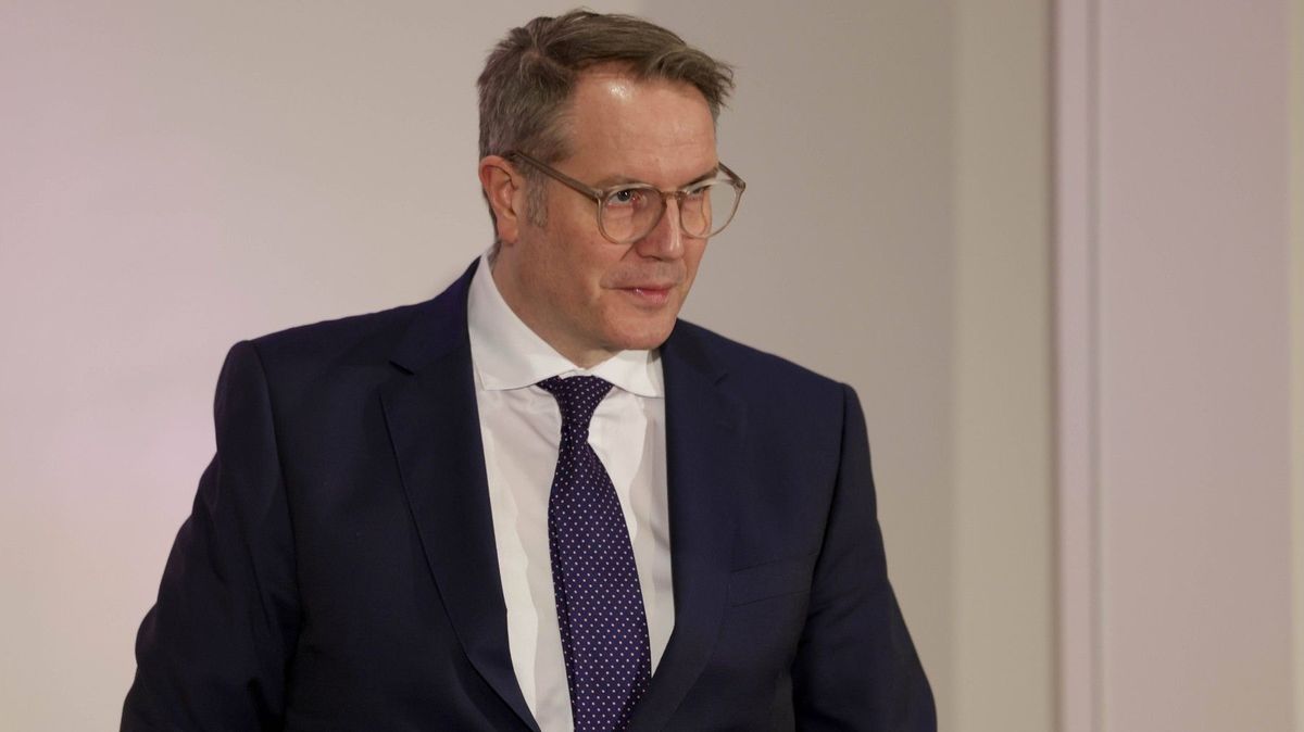 Státní úředník měl 12 let dovolenou. Německem otřásá skandál obřích rozměrů