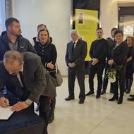 Podnikatelovo jméno je spojeno s rodinnou společností Samohýl Motor, jejíž základy položil Alois Samohýl v 70. letech minulého století.