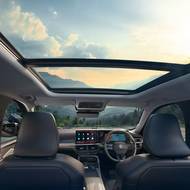 Nechybí možnost proskleného střešního okna.