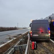 Nehoda kamionu a dodávky na dálnici u Bezměrova na Kroměřížsku