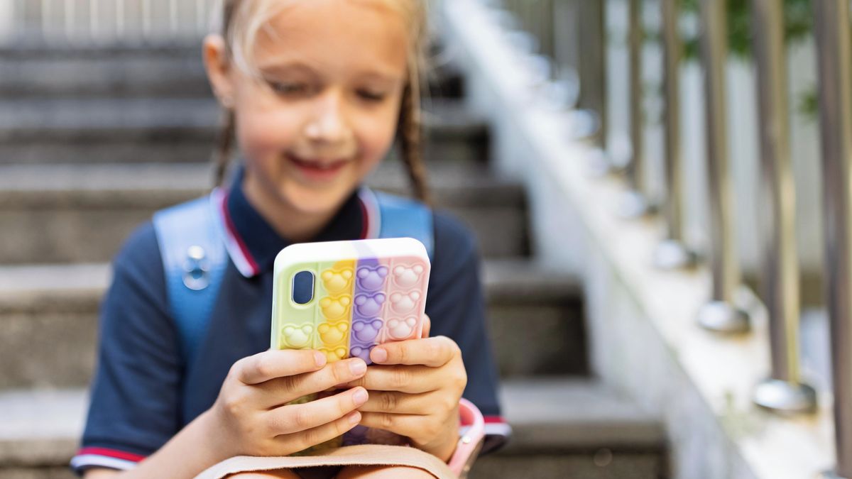 Pětina dětí tráví na internetu více než pět hodin denně