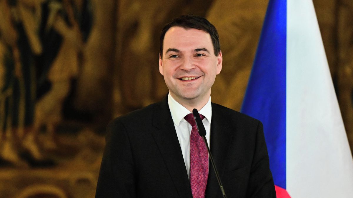 Není možné, aby prezident torpédoval Turka, jsem ochoten jednat, řekl Macinka