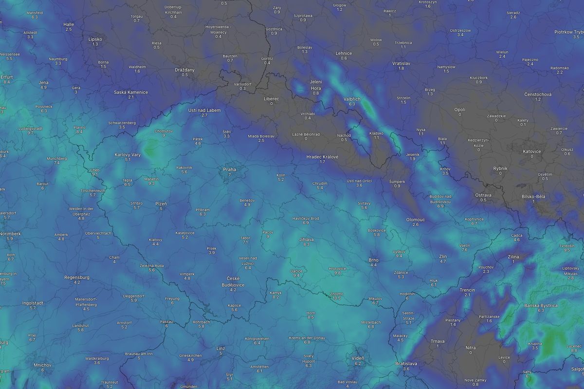Do Česka míří sníh. Může napadnout přes deset centimetrů