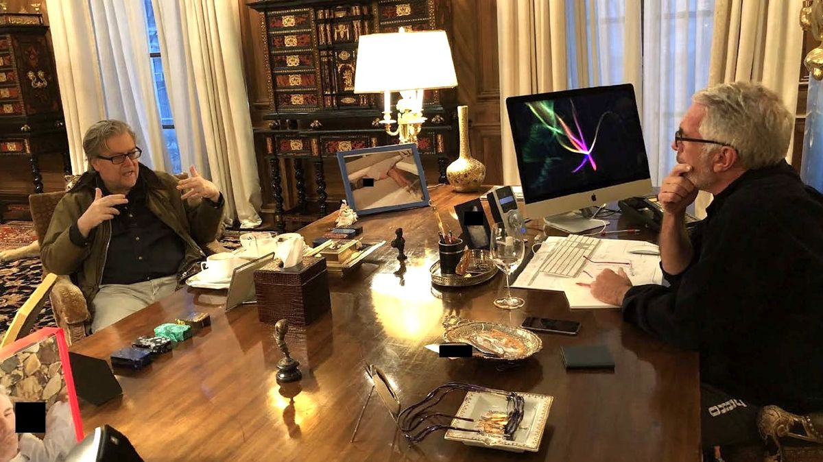 Trumpův bývalý poradce chtěl po Epsteinovi peníze pro evropskou krajní pravici