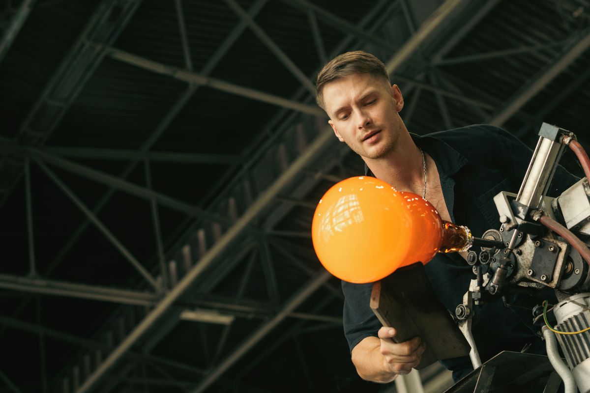 Keramik a sklář. V Karlových Varech se po letech budou znovu vyučovat tradiční obory